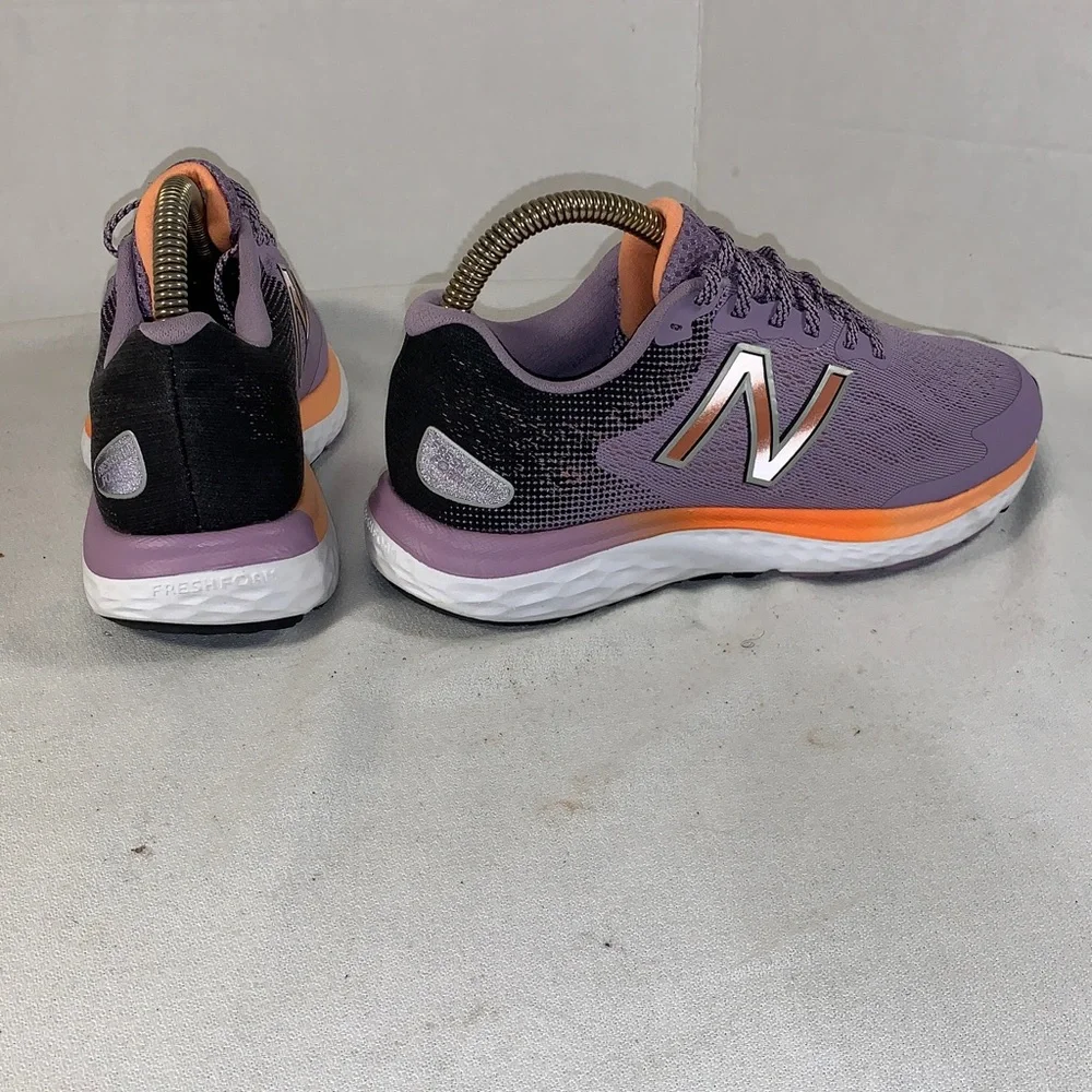 New Balance Women's 680 V7 Purple/Orange Running Shoes